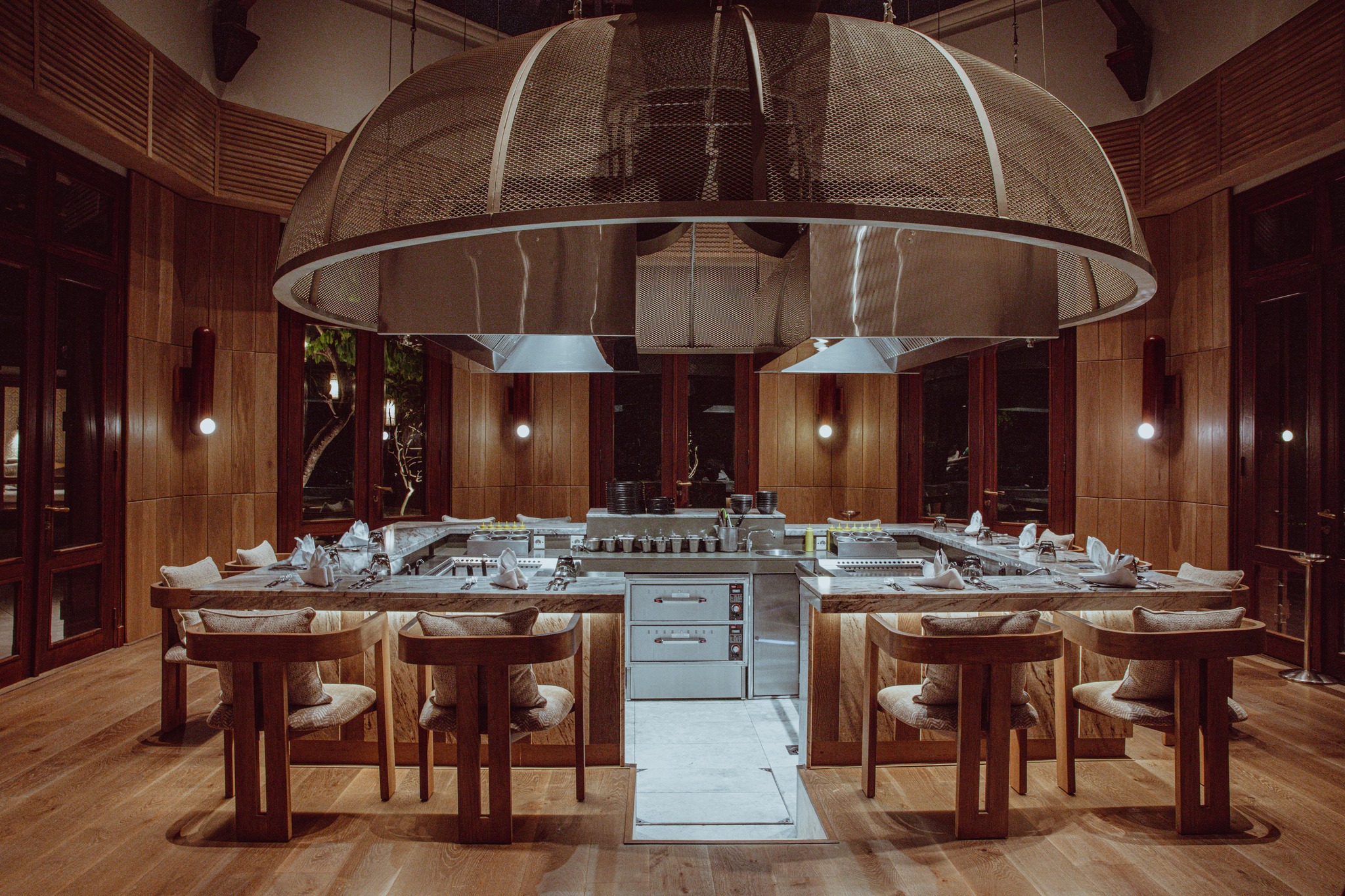 restaurant image