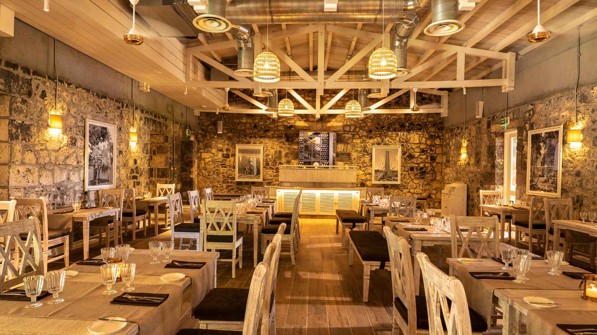 restaurant image