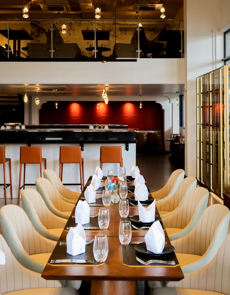 restaurant image